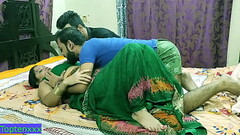 Indian hot Milf aunty fucking with two !! Nokrani se love with dirty audio Thumb